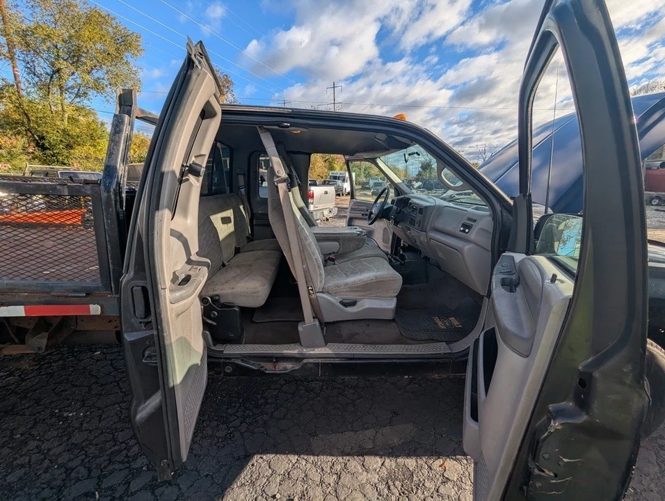 2000 Ford Super Duty 1st Gen - Image 6 of 14