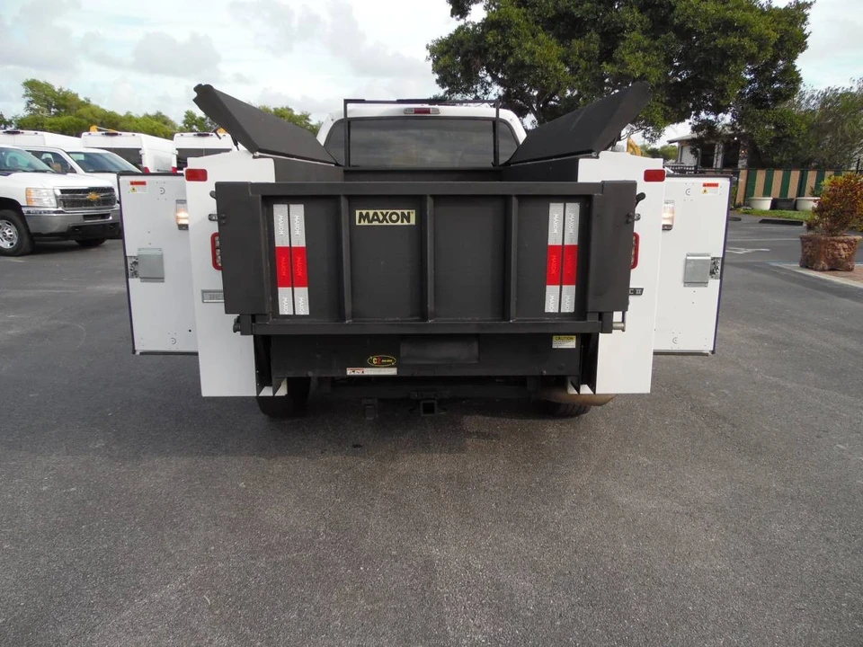 2000 Ford Super Duty 1st Gen - Image 12 of 21