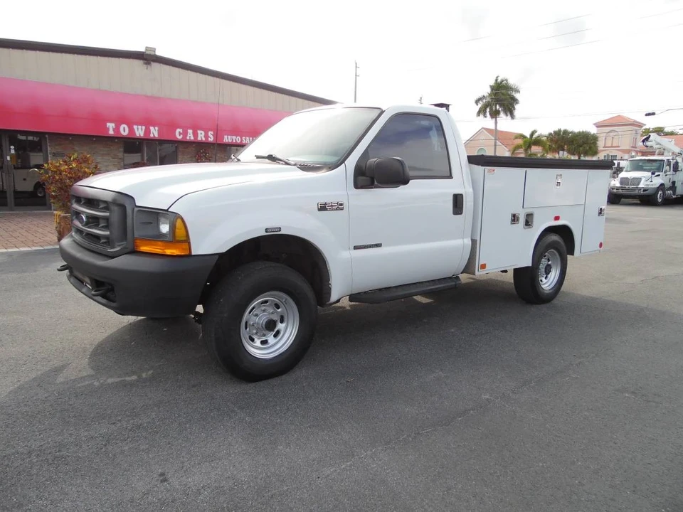 2000 Ford Super Duty 1st Gen - Image 2 of 21