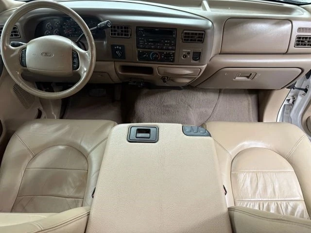 2000 Ford Super Duty 1st Gen - Image 2 of 12