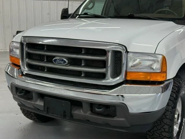 2000 Ford Super Duty 1st Gen - Image 10 of 12