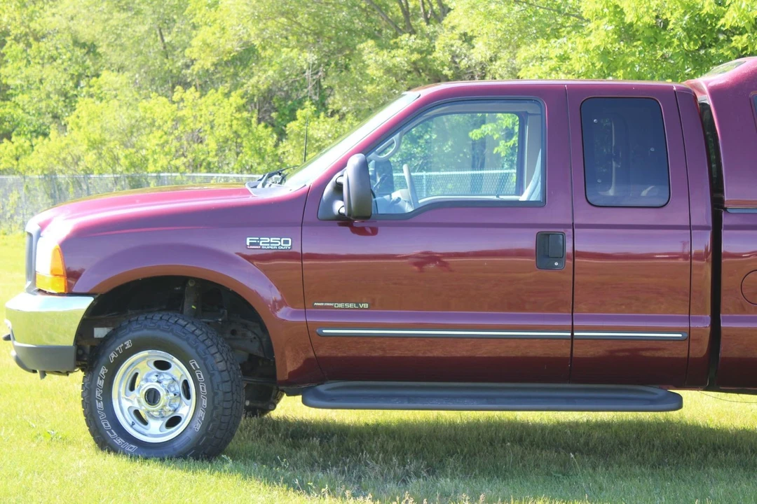 2000 Ford Super Duty 1st Gen - Image 4 of 12
