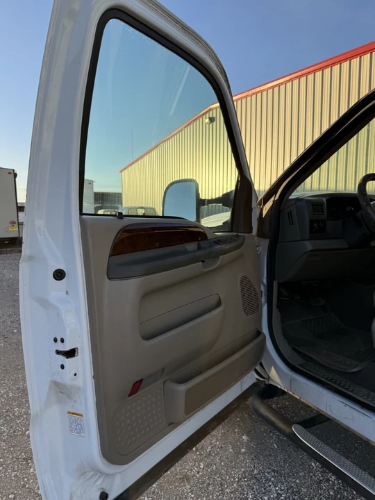 2000 Ford Super Duty 1st Gen - Image 12 of 19