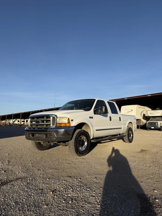 2000 Ford Super Duty 1st Gen - Image 2 of 19