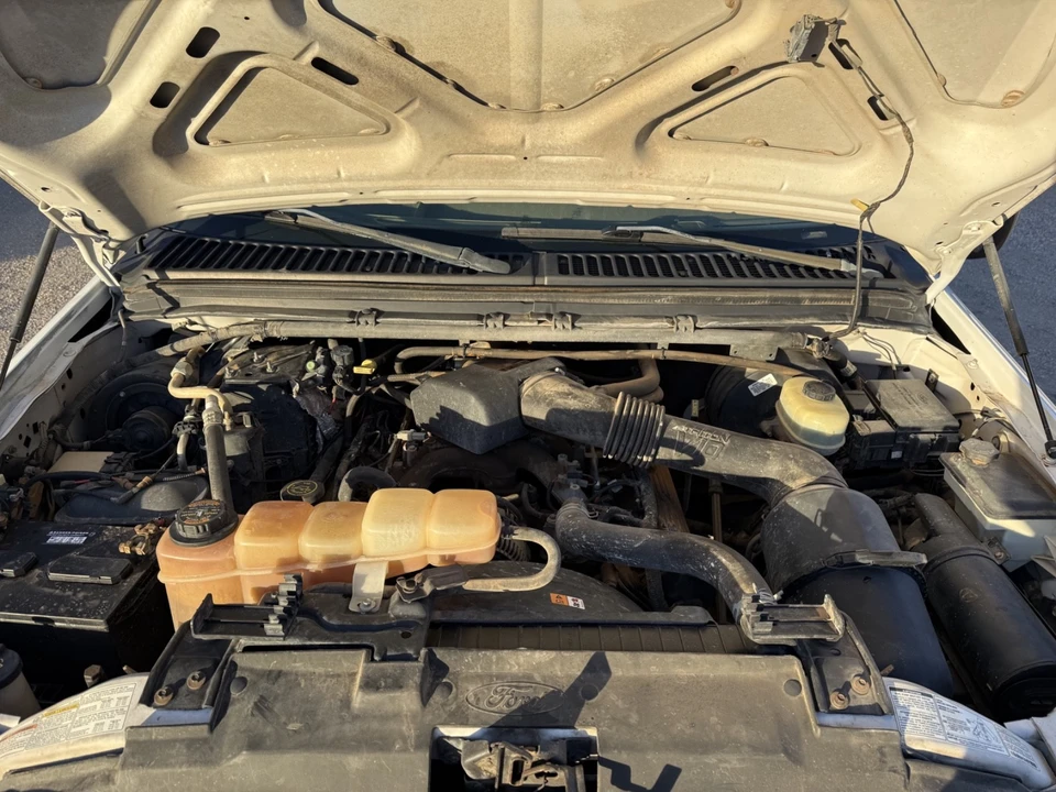 2000 Ford Super Duty 1st Gen - Image 11 of 19