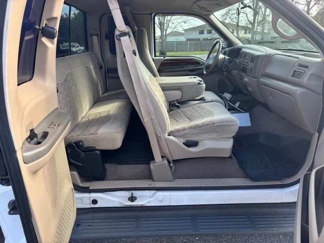 2000 Ford Super Duty 1st Gen - Image 9 of 21