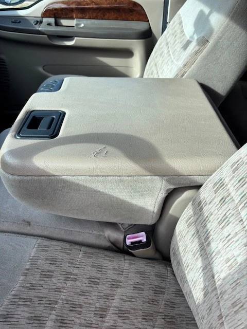 2000 Ford Super Duty 1st Gen - Image 10 of 21
