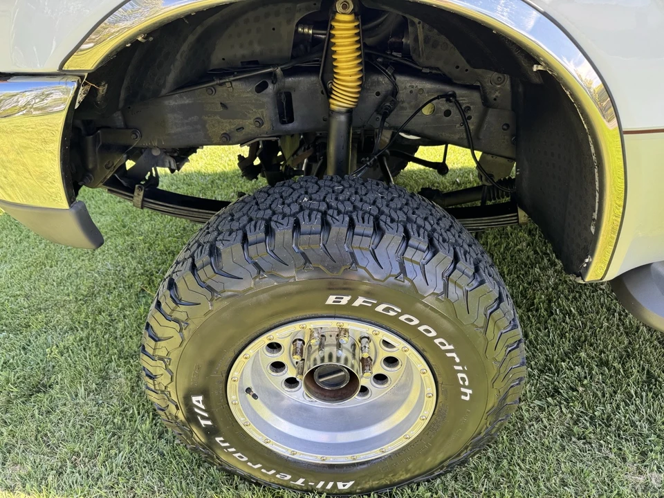 2000 Ford Super Duty 1st Gen - Image 8 of 20