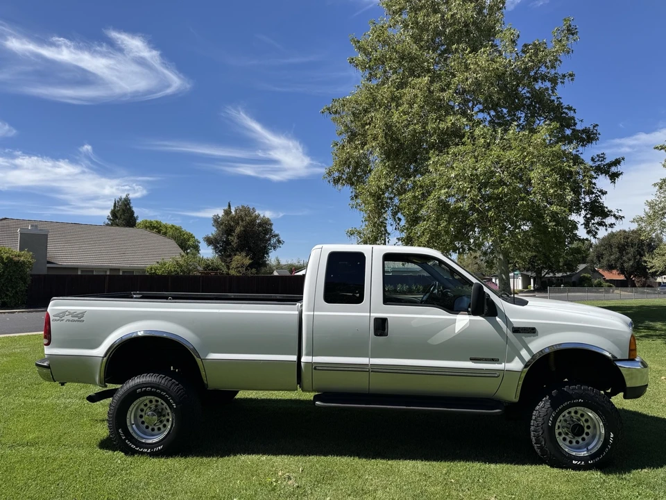 2000 Ford Super Duty 1st Gen - Image 4 of 20