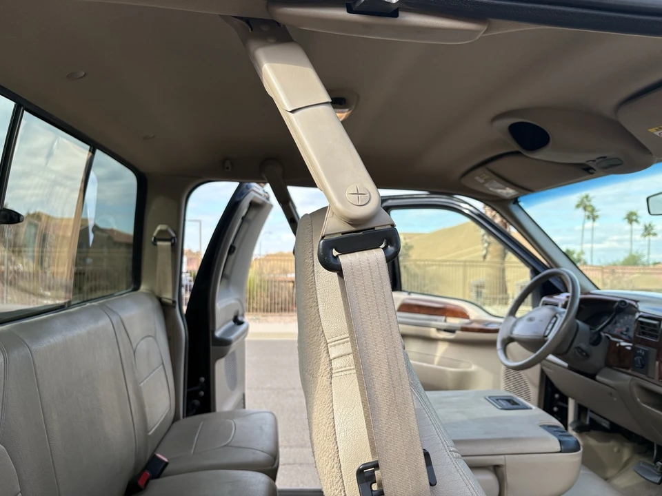 2000 Ford Super Duty 1st Gen - Image 13 of 20
