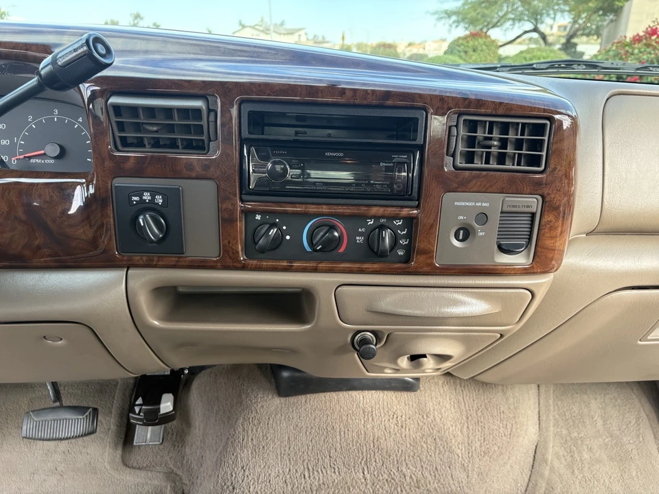 2000 Ford Super Duty 1st Gen - Image 15 of 20