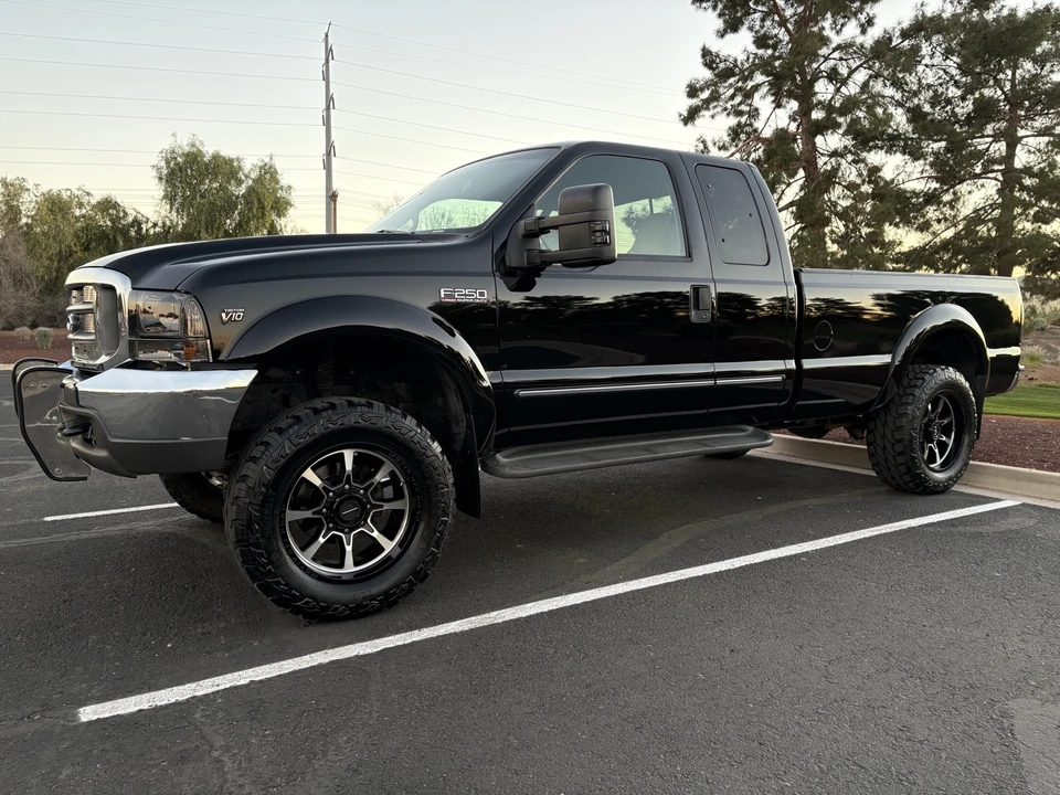 2000 Ford Super Duty 1st Gen - Image 9 of 20
