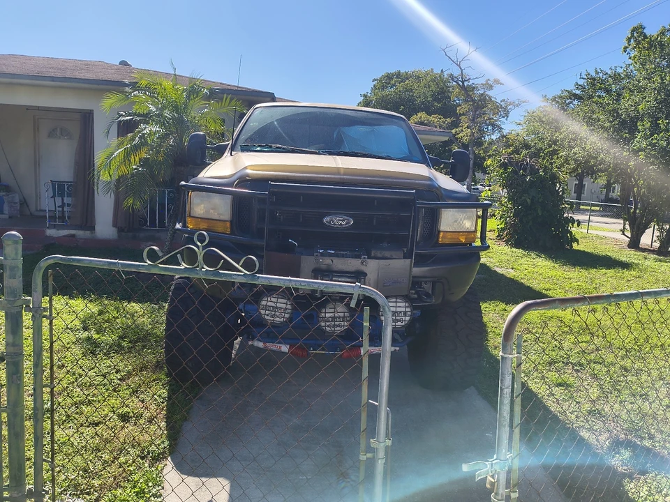 2000 Ford Super Duty 1st Gen - Image 7 of 21