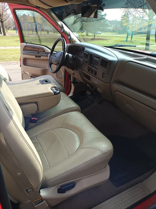 2000 Ford Super Duty 1st Gen - Image 17 of 18