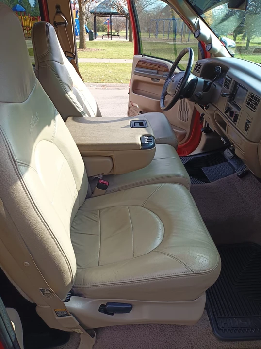 2000 Ford Super Duty 1st Gen - Image 16 of 18