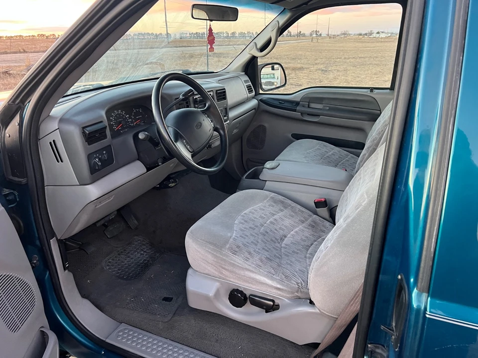 2000 Ford Super Duty 1st Gen - Image 11 of 20