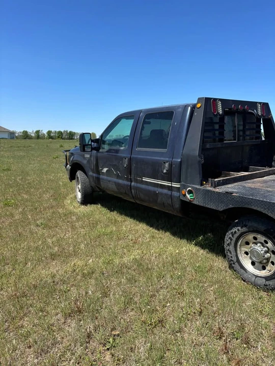 2000 Ford Super Duty 1st Gen - Image 6 of 14