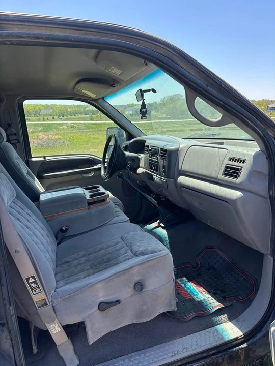 2000 Ford Super Duty 1st Gen - Image 11 of 14