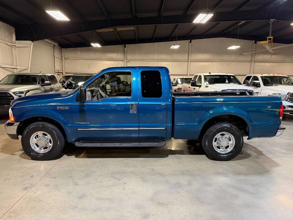 2000 Ford Super Duty 1st Gen - Image 8 of 12