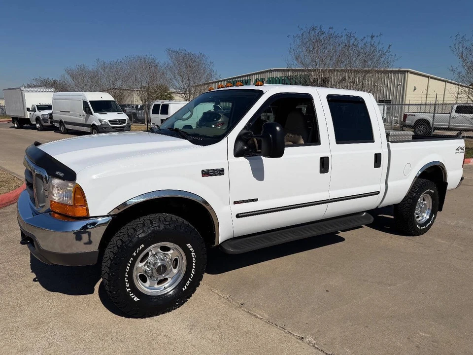 2000 Ford Super Duty 1st Gen - Image 9 of 12