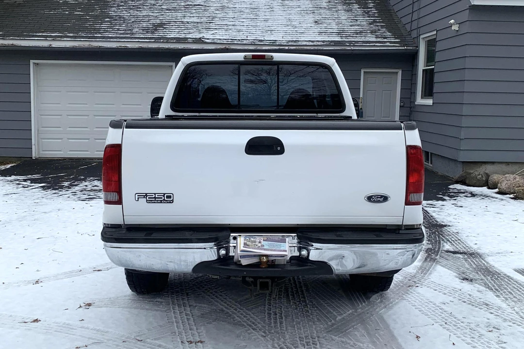 2000 Ford Super Duty 1st Gen - Image 5 of 31