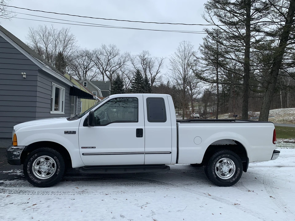 2000 Ford Super Duty 1st Gen - Image 9 of 31