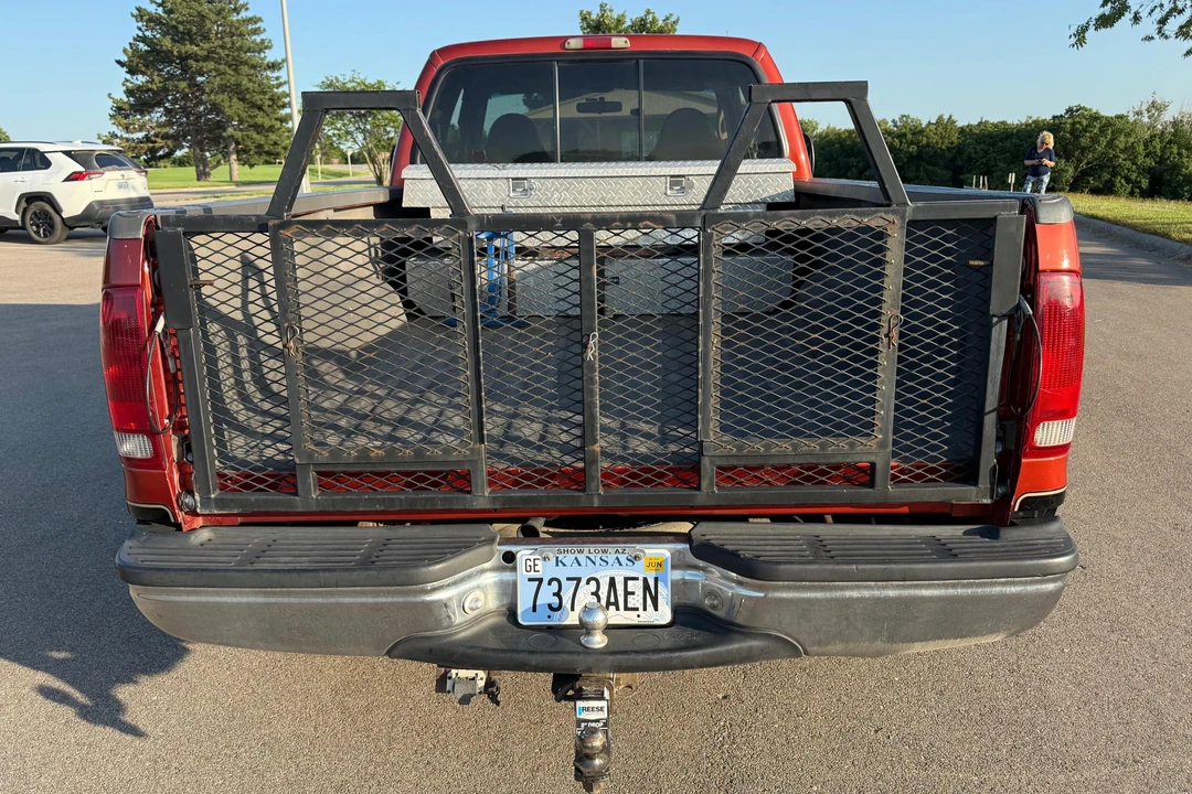 2000 Ford Super Duty 1st Gen - Image 5 of 31