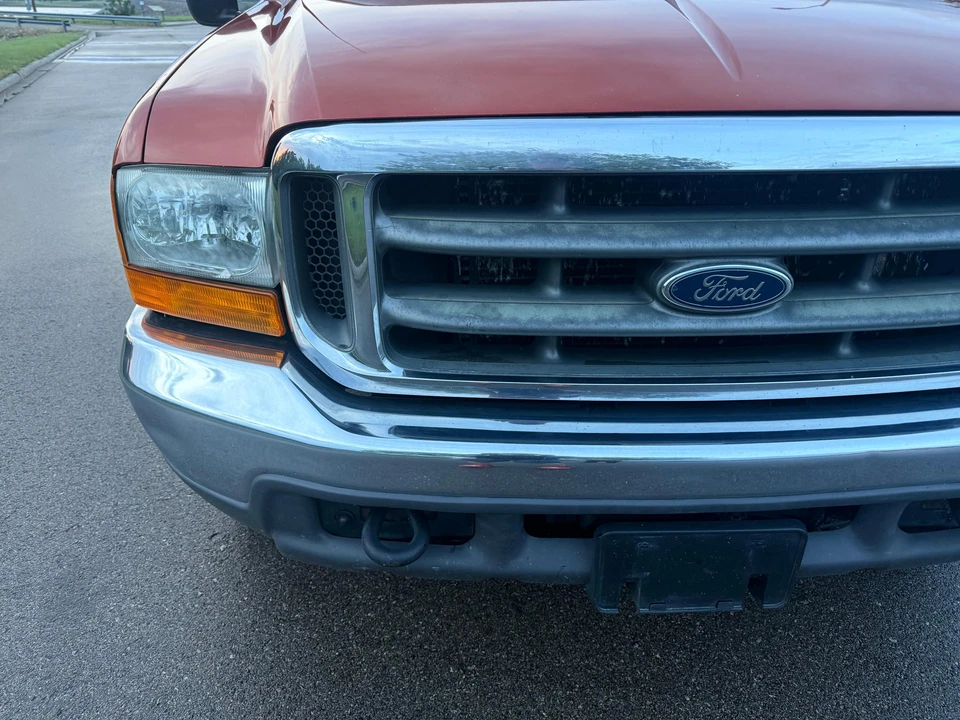 2000 Ford Super Duty 1st Gen - Image 8 of 31