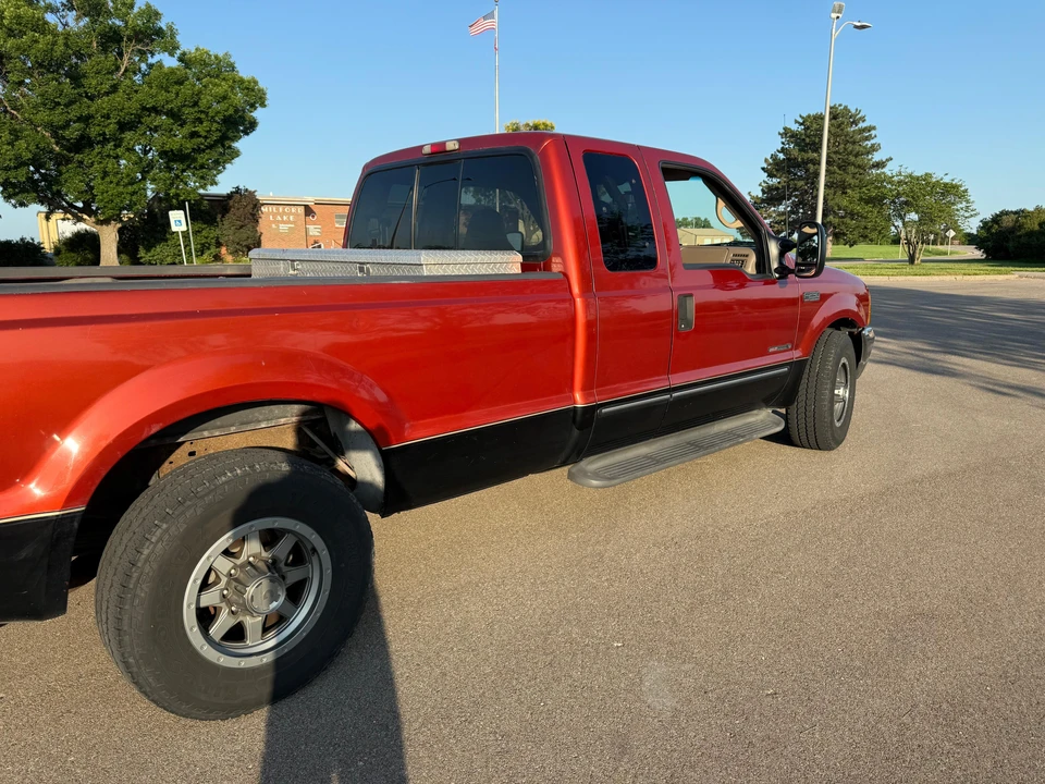 2000 Ford Super Duty 1st Gen - Image 28 of 31