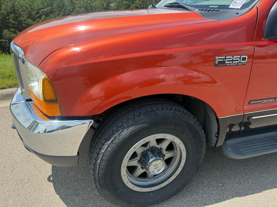 2000 Ford Super Duty 1st Gen - Image 12 of 31