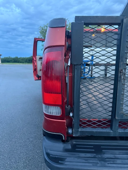 2000 Ford Super Duty 1st Gen - Image 19 of 31