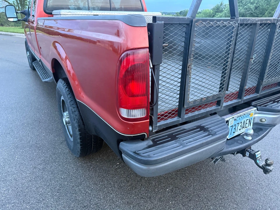 2000 Ford Super Duty 1st Gen - Image 18 of 31