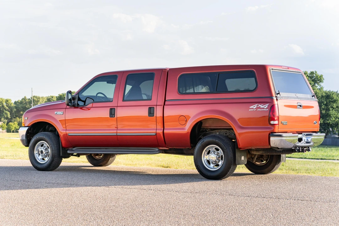 2000 Ford Super Duty 1st Gen - Image 7 of 31