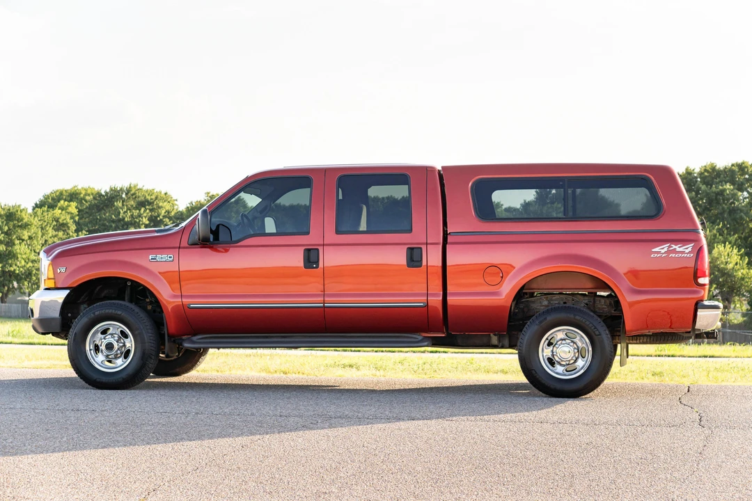 2000 Ford Super Duty 1st Gen - Image 3 of 31