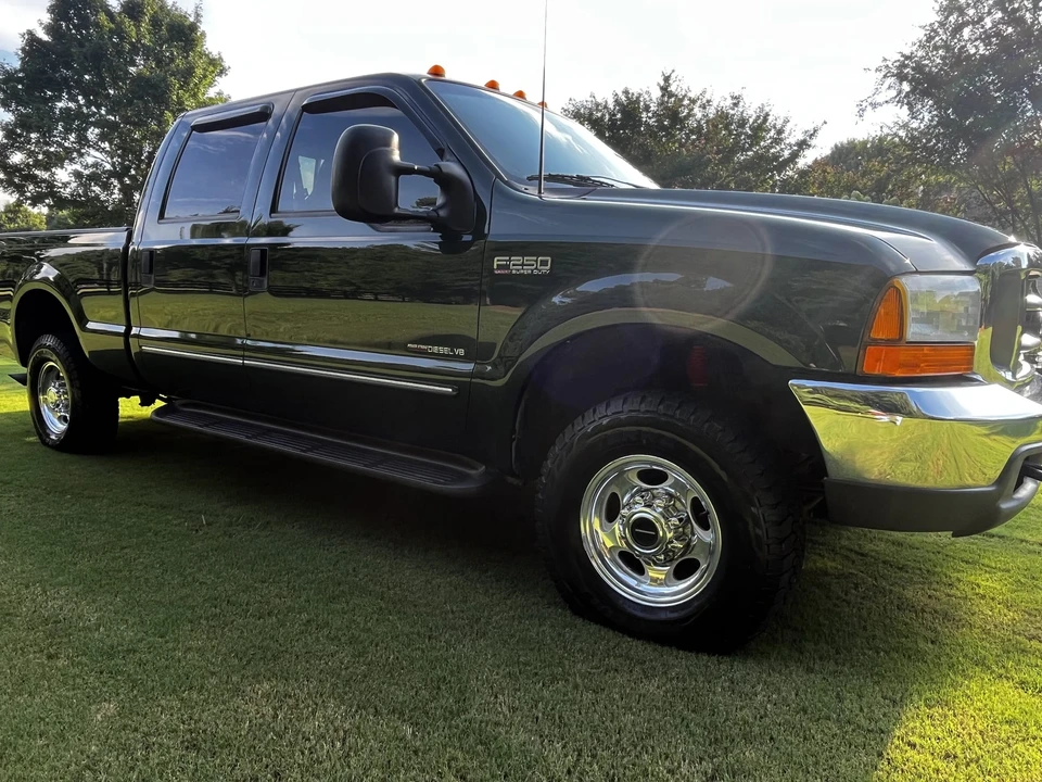 2000 Ford Super Duty 1st Gen - Image 13 of 31