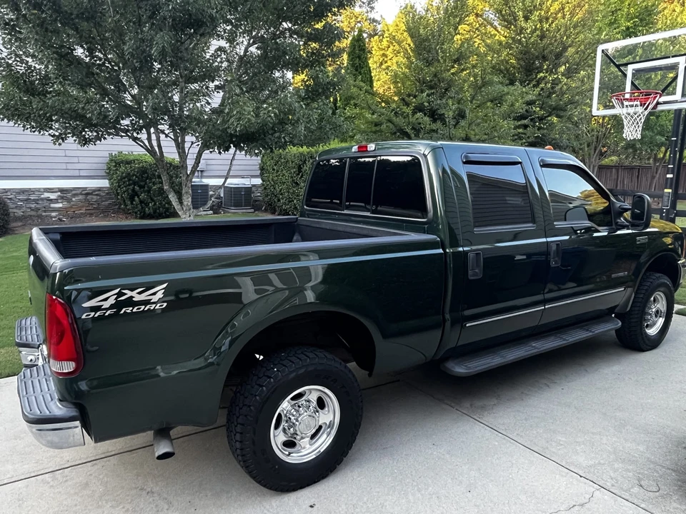 2000 Ford Super Duty 1st Gen - Image 10 of 31