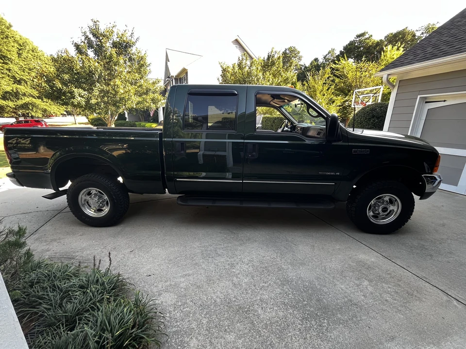 2000 Ford Super Duty 1st Gen - Image 12 of 31