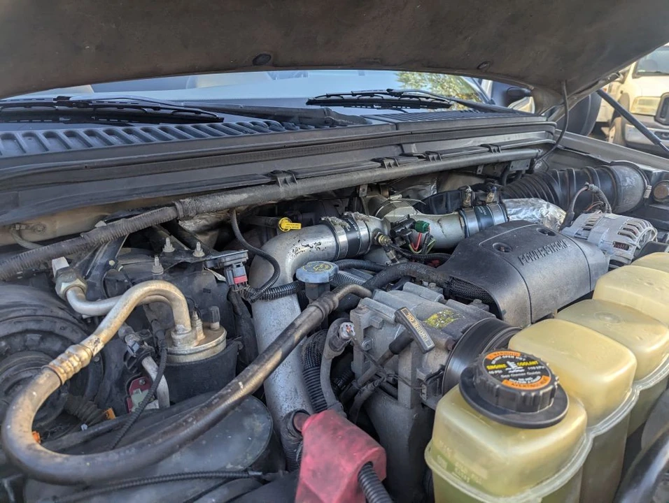 2000 Ford Super Duty 1st Gen - Image 16 of 17