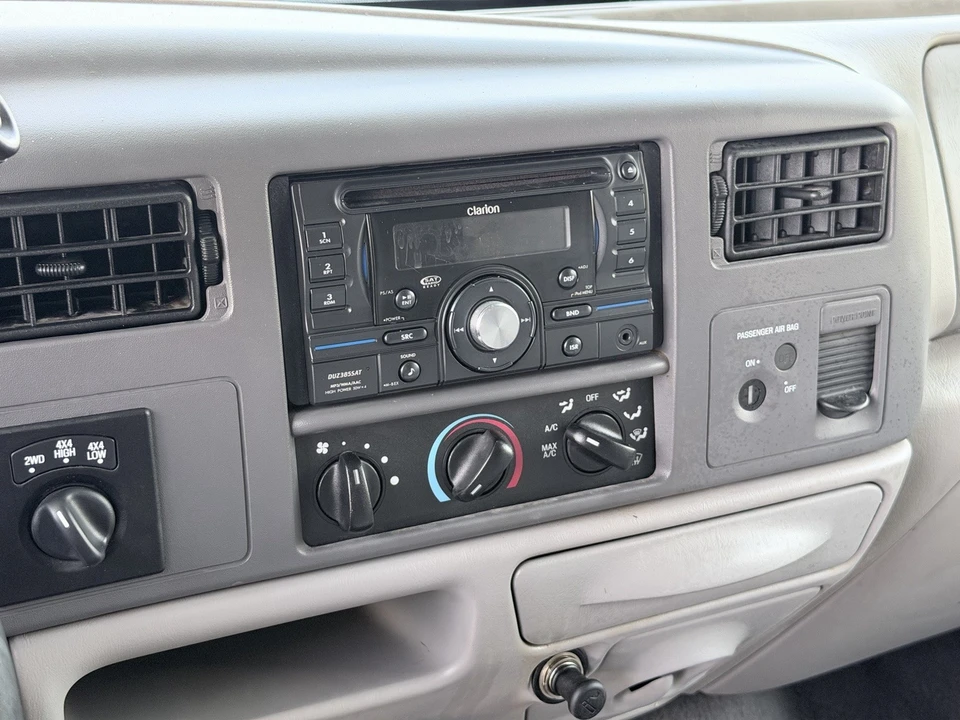 2000 Ford Super Duty 1st Gen - Image 13 of 20