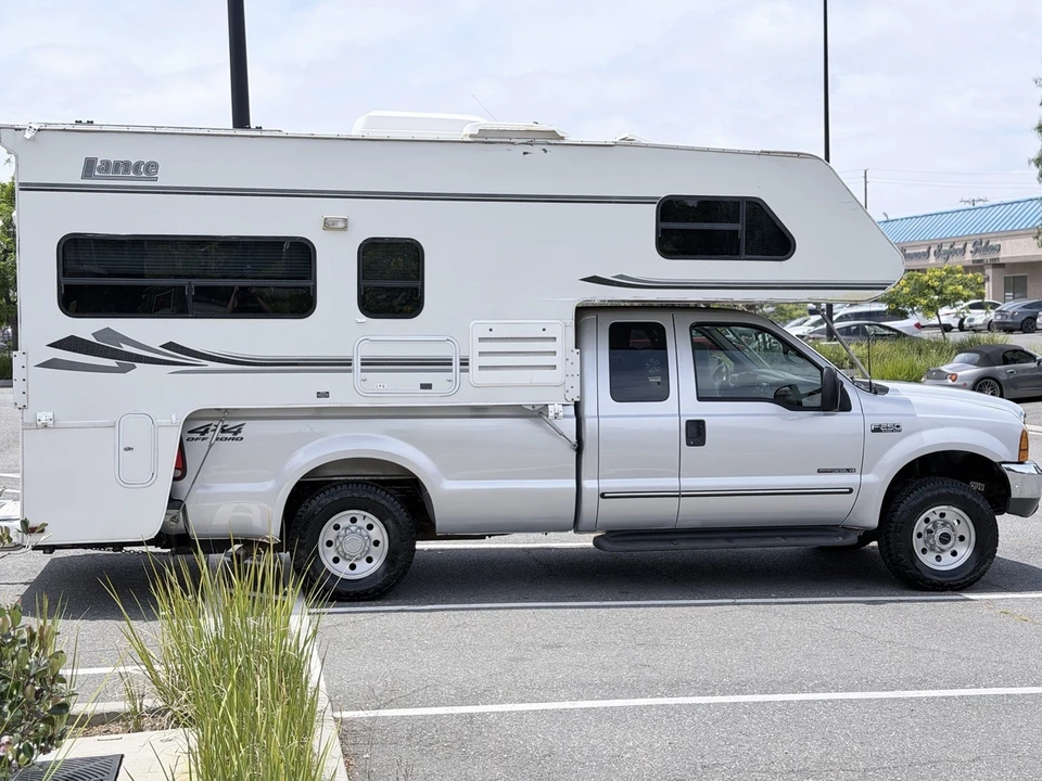 2000 Ford Super Duty 1st Gen - Image 2 of 20