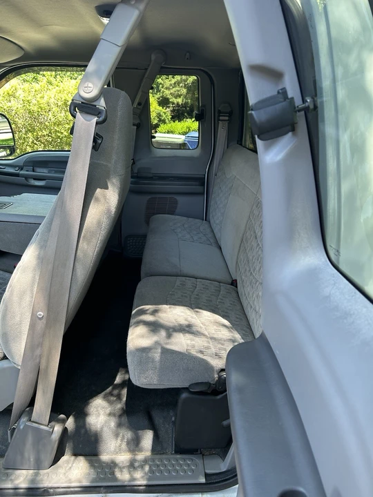 2000 Ford Super Duty 1st Gen - Image 6 of 13