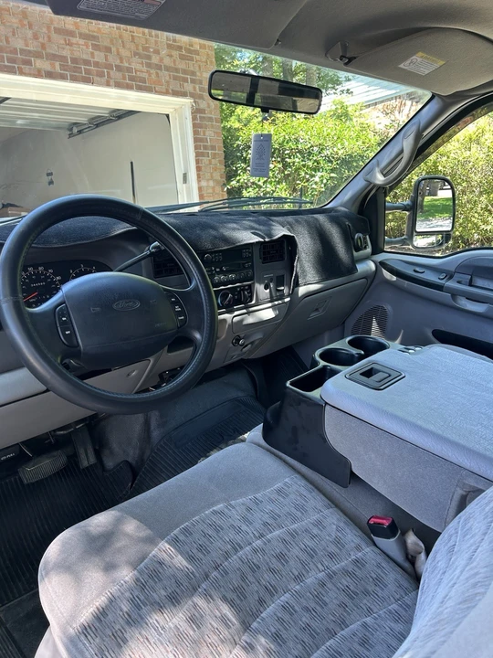 2000 Ford Super Duty 1st Gen - Image 10 of 13