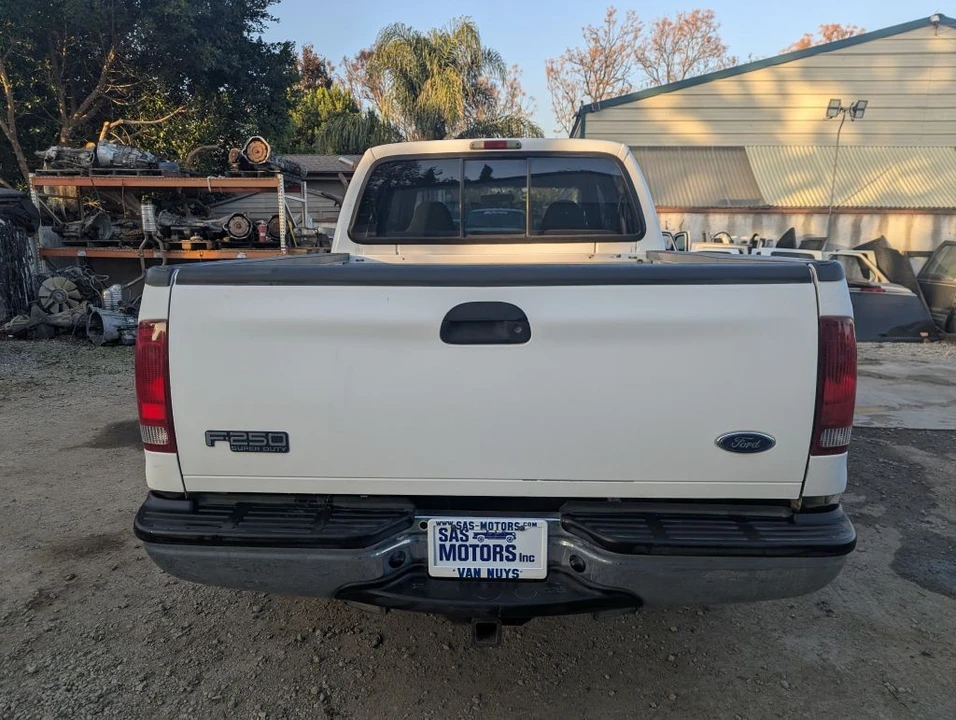 2000 Ford Super Duty 1st Gen - Image 4 of 17