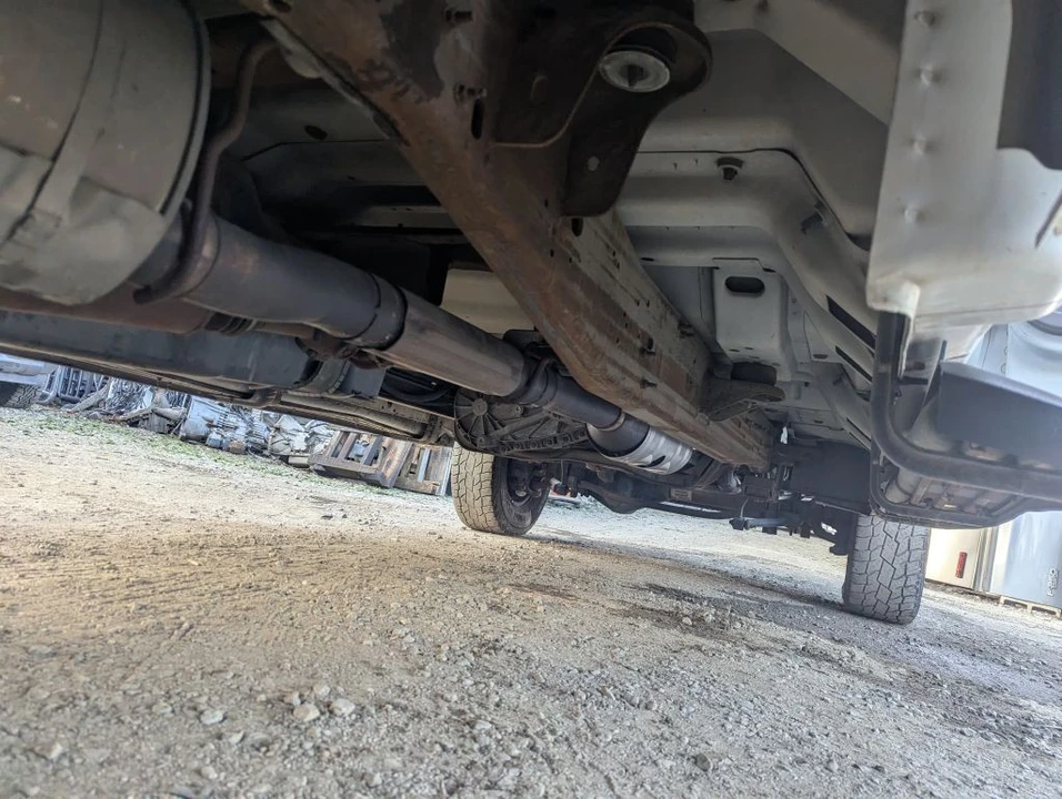2000 Ford Super Duty 1st Gen - Image 11 of 17