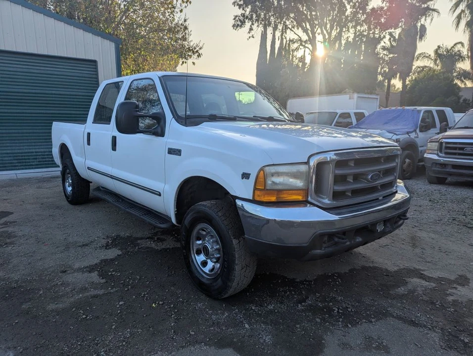 2000 Ford Super Duty 1st Gen - Image 8 of 17