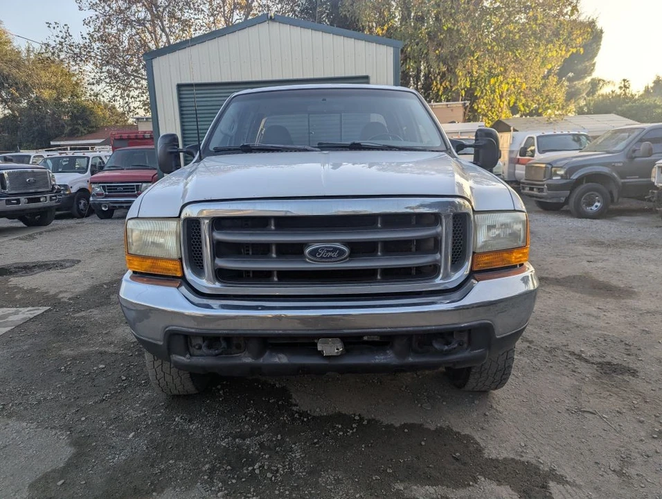 2000 Ford Super Duty 1st Gen - Image 9 of 17