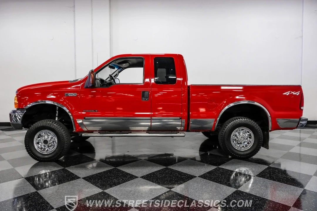 2000 Ford Super Duty 1st Gen - Image 2 of 12