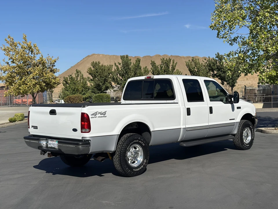 2000 Ford Super Duty 1st Gen - Image 19 of 31