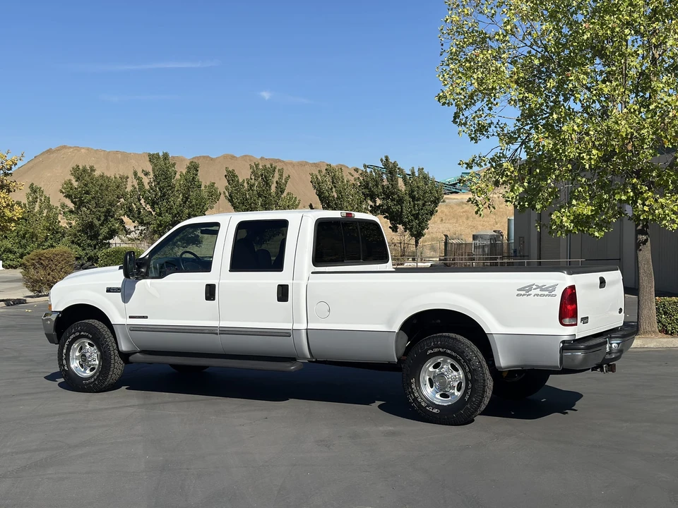 2000 Ford Super Duty 1st Gen - Image 10 of 31