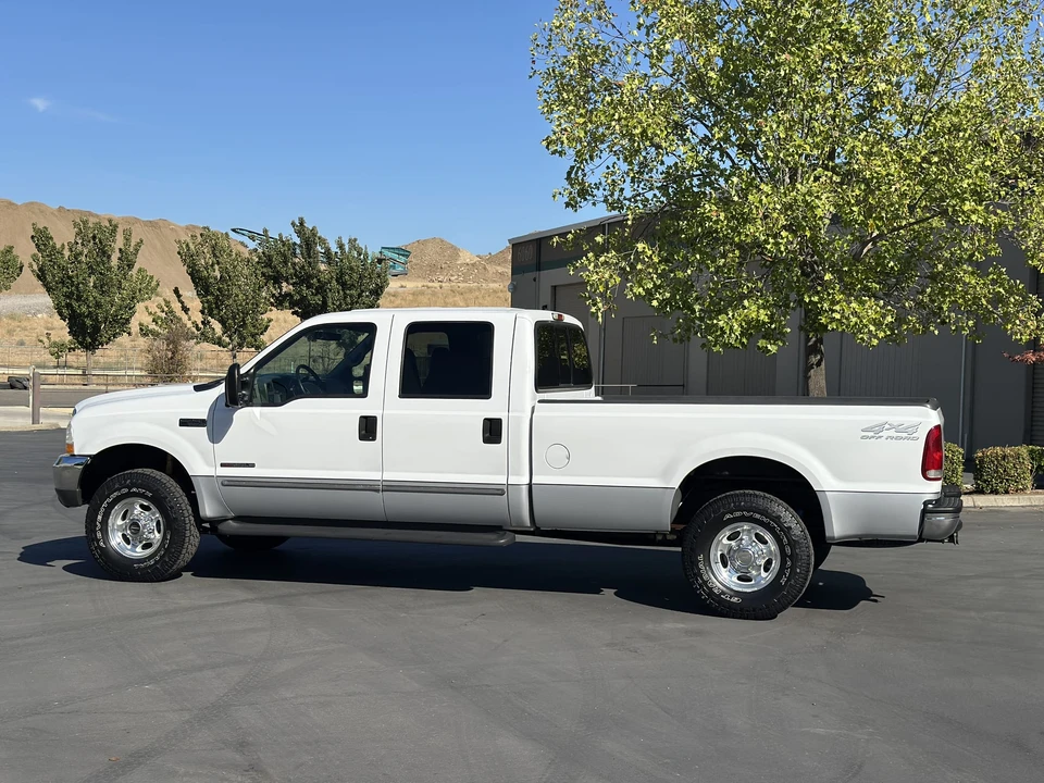 2000 Ford Super Duty 1st Gen - Image 8 of 31